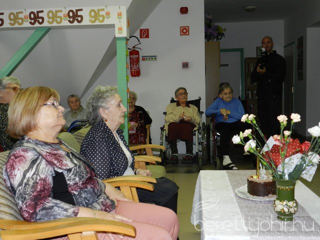 95. születésnapot ünnepeltünk 14